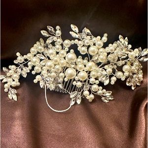 New large pear cluster with teardrop rhinestone hair comb